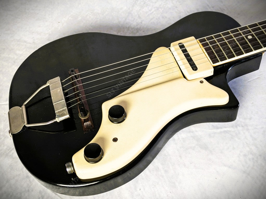 1954 Supro 1523 Ozark Cut-Away Jet - Factory Strap, New Gator HSC - RARE!