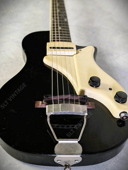 1954 Supro 1523 Ozark Cut-Away Jet - Factory Strap, New Gator HSC - RARE!